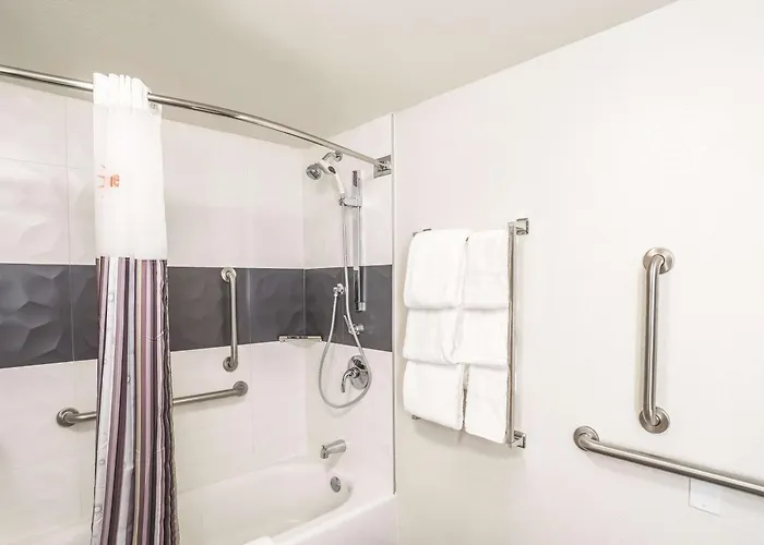 La Quinta By Wyndham Chandler Hotel 3*