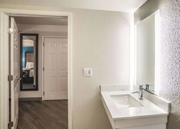 La Quinta By Wyndham Chandler 3*
