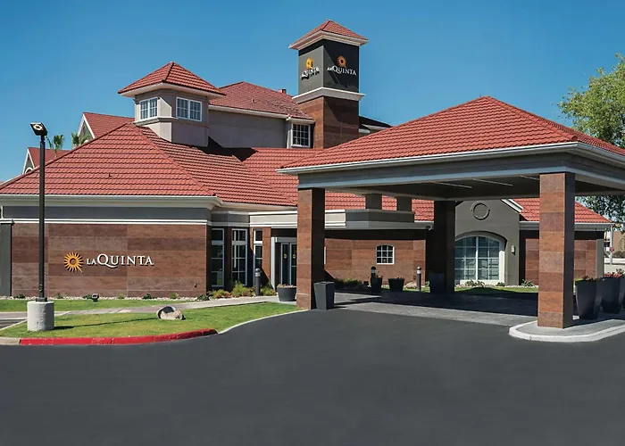 La Quinta By Wyndham Chandler Hotel