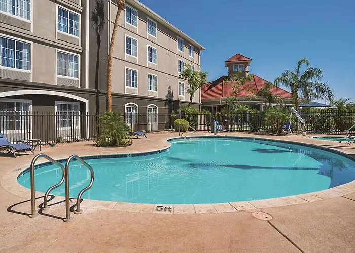 La Quinta By Wyndham Chandler Hotel