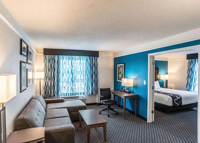 La Quinta By Wyndham Chandler Hotel 3*