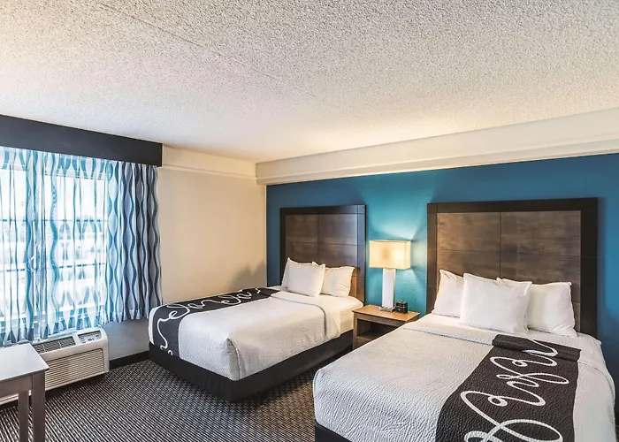 La Quinta By Wyndham Chandler Hotel