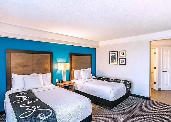 Hotel La Quinta By Wyndham Chandler 3*