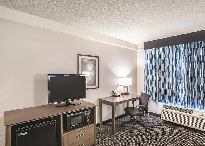 La Quinta By Wyndham Chandler 3*