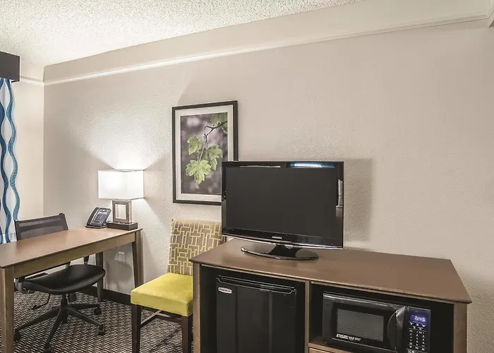 La Quinta By Wyndham Chandler Hotel 3*